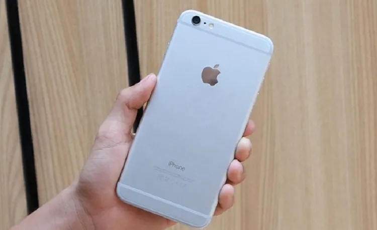 Camera iphone 6 plus bị mờ