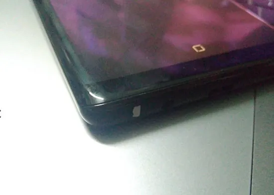 Samsung Galaxy Note 8 bị tróc sơn sửa được không?